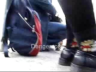 Sinh viên pooped trong nhà vệ sinh công xxxvideo nhatban cộng và nhìn shit